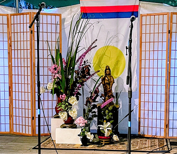Kado-Ikebana class with Lj Stewart at Barnet Tradepost Wellness Center